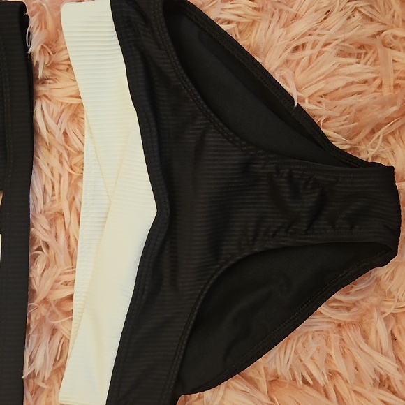 Girls Abercrombie & Fitch Bikini Size 9/10 - Picture 3 of 4